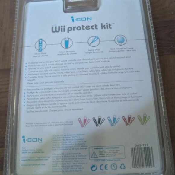 NEW i-Con Nintendo Wii Protect Kit Pink Silicon Remote Nunchuk Sleeve Strap - Picture 2 of 2